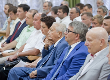 Дмитрий Ливанов