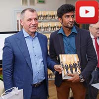 торжественная презентация книги председателя Государственного Совета Крыма Владимира Константинова «Пройти свой путь»